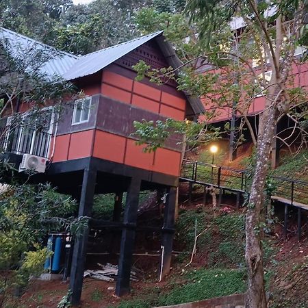 Santhi Hill View Resort Munnar Ngoại thất bức ảnh