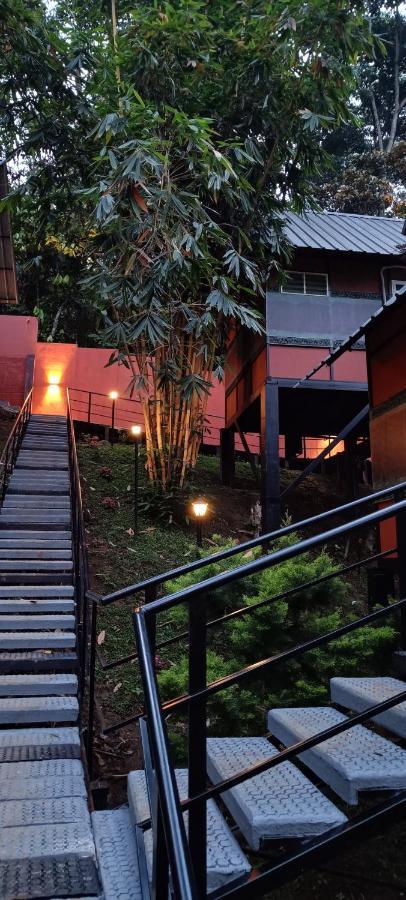 Santhi Hill View Resort Munnar Ngoại thất bức ảnh