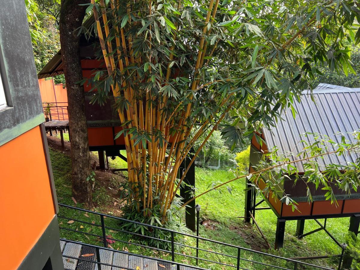 Santhi Hill View Resort Munnar Ngoại thất bức ảnh